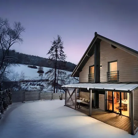 Zastavnica - Villa *